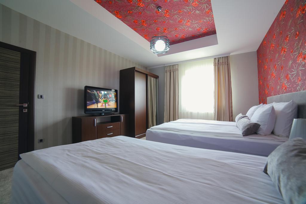 Garni Hotel Radovic Kragujevac Buitenkant foto