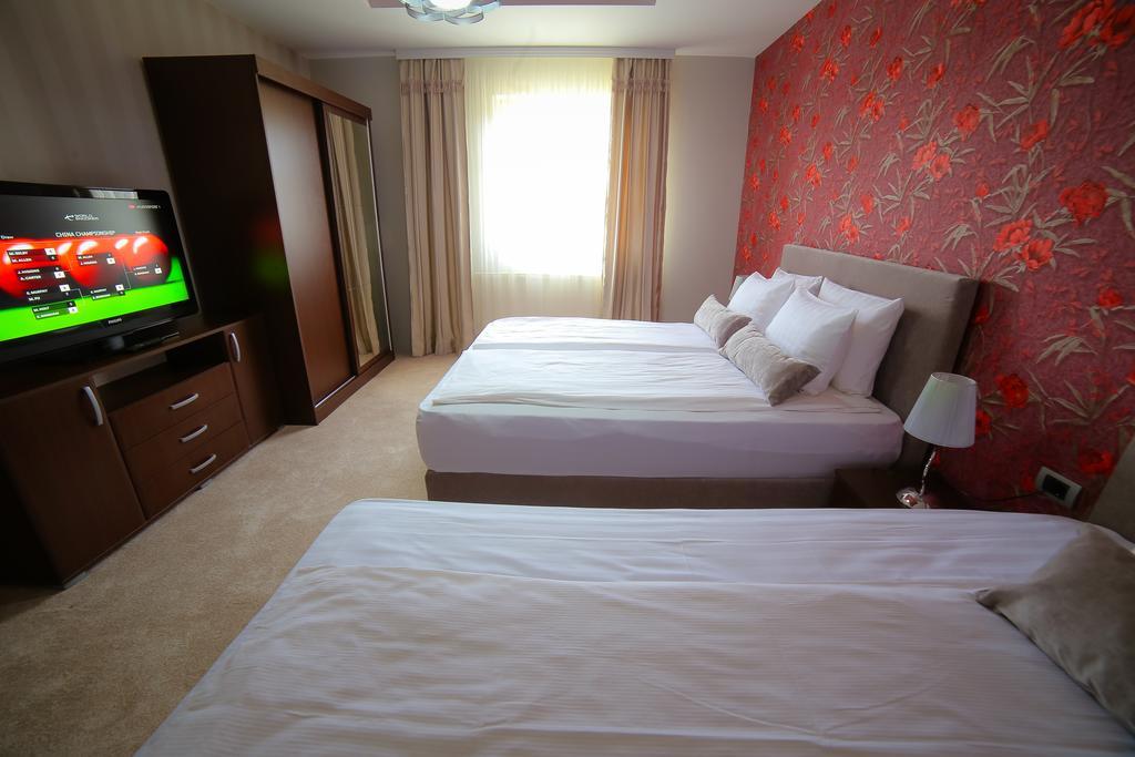 Garni Hotel Radovic Kragujevac Buitenkant foto