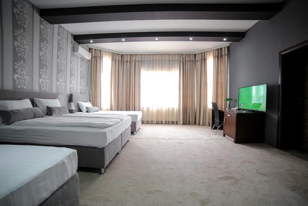 Garni Hotel Radovic Kragujevac Buitenkant foto