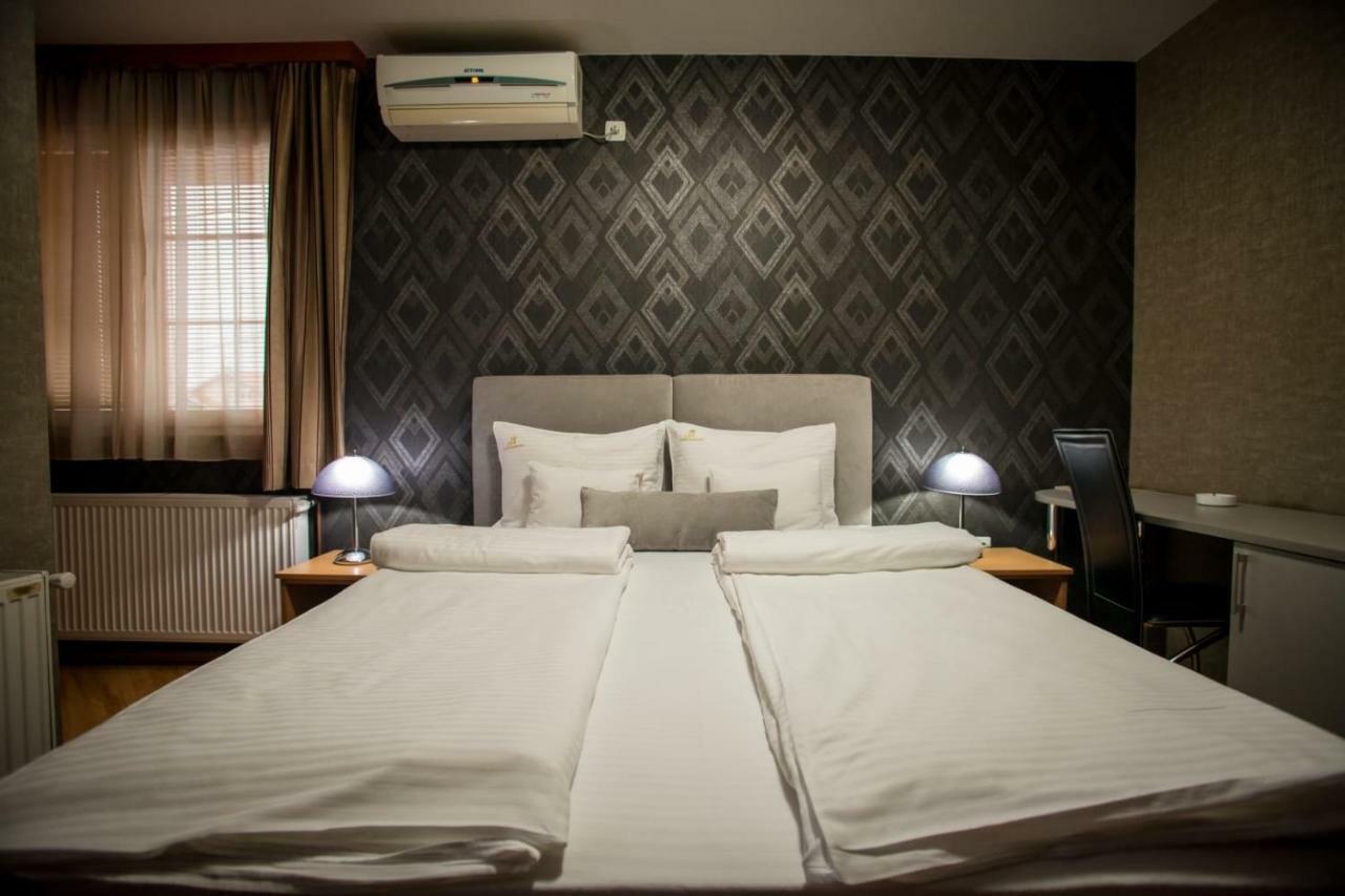 Garni Hotel Radovic Kragujevac Buitenkant foto