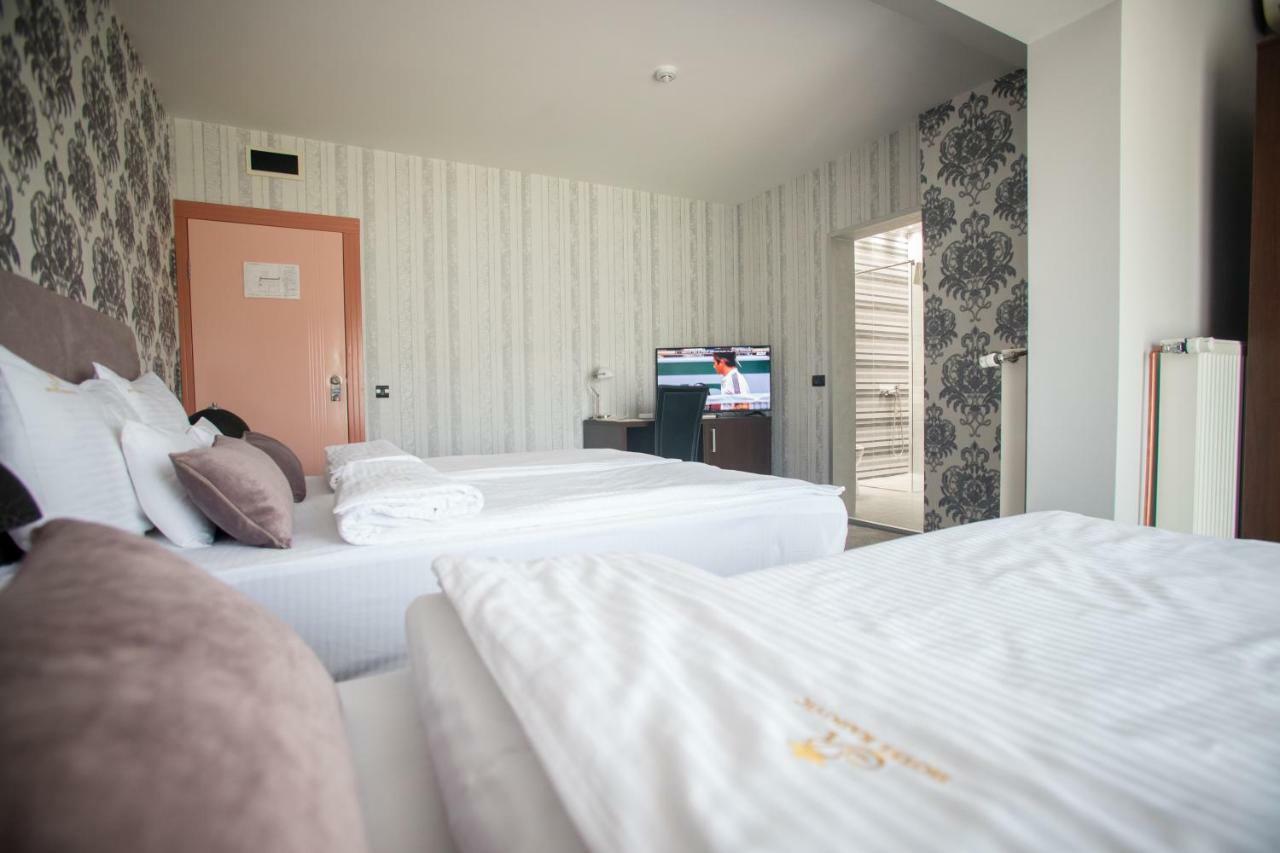 Garni Hotel Radovic Kragujevac Buitenkant foto