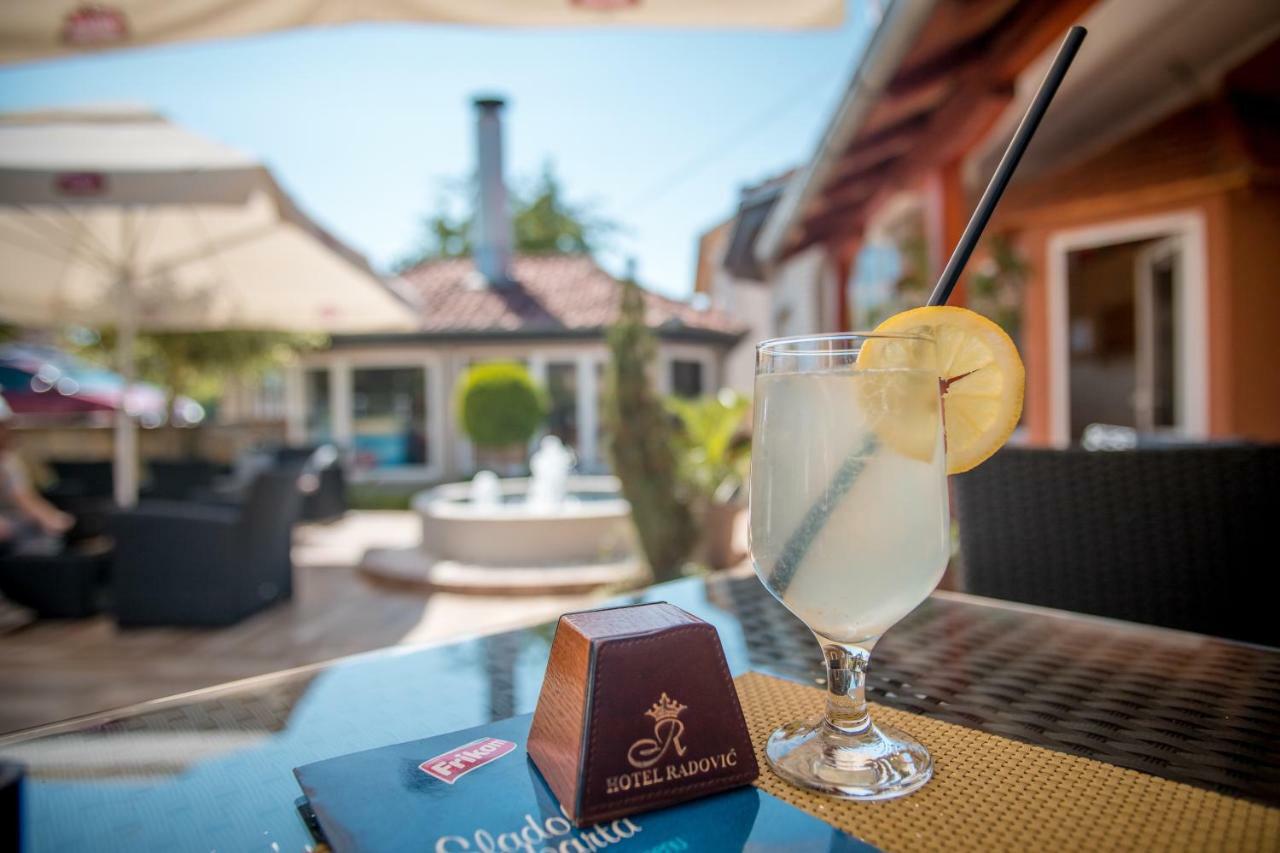 Garni Hotel Radovic Kragujevac Buitenkant foto