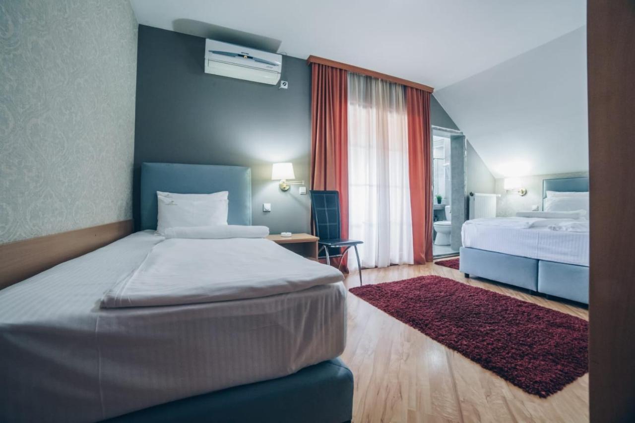 Garni Hotel Radovic Kragujevac Buitenkant foto